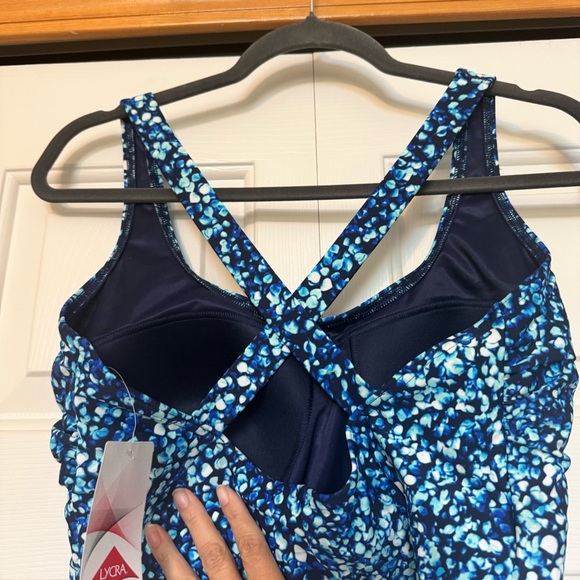lands end tugless x back one piece swimsuit NWT - Picture 4 of 10